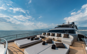 yacht-charter-offer-connectjets